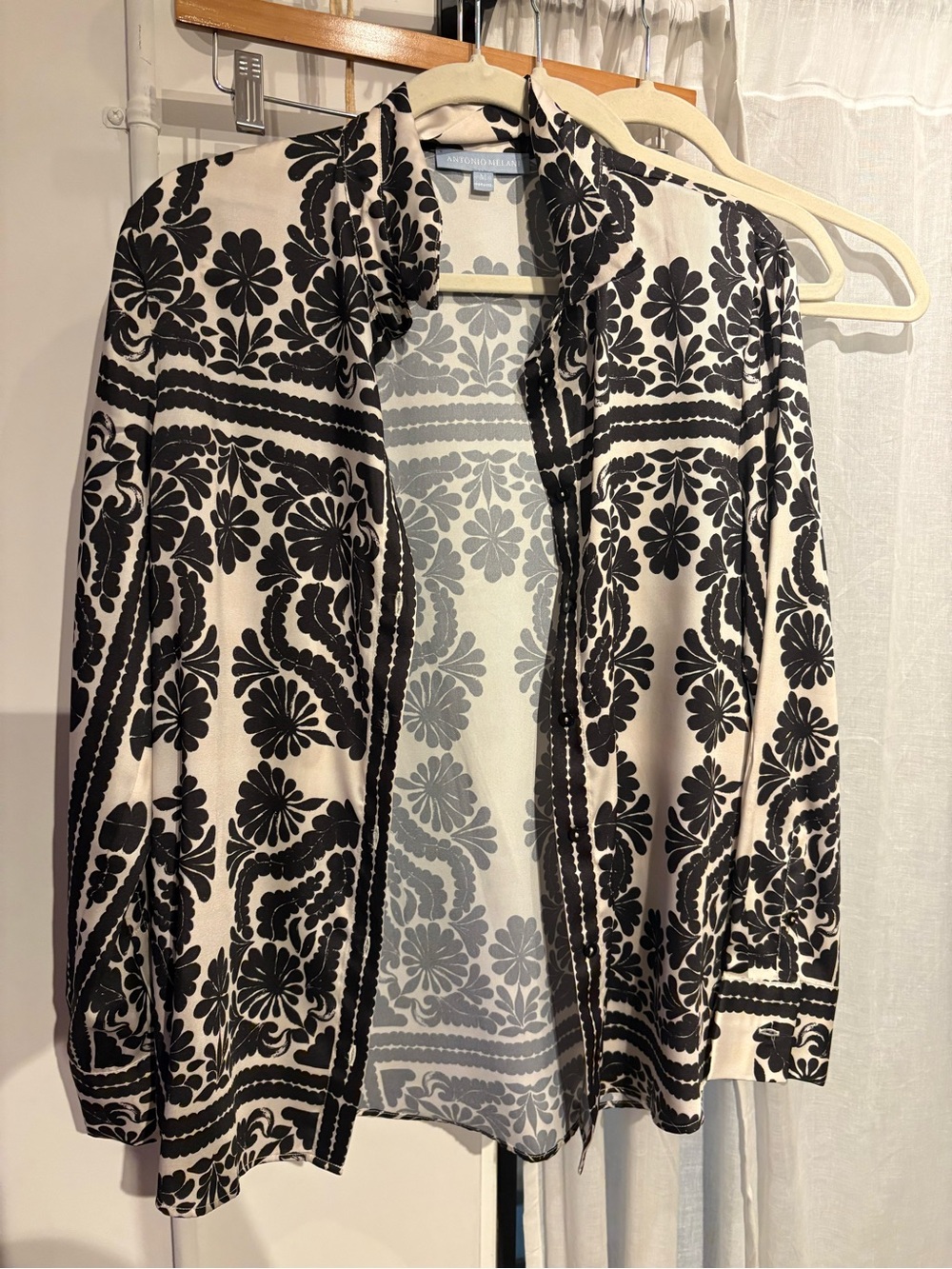 ANTONIO MELANI Black and White Floral Print Blouse